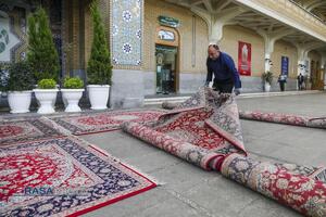 ضیافت افطار در صحن ملکوتی حرم کریمه اهلبیت (س)