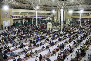 ضیافت افطار در صحن ملکوتی حرم کریمه اهلبیت (س)