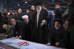 رهبر بزرگ آزادی خواهان جهان حضرت آیت‌الله‌العظمی خامنه ای به ملکوت اعلی پیوست