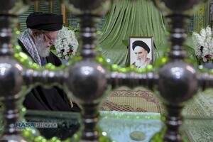 رهبر بزرگ آزادی خواهان جهان حضرت آیت‌الله‌العظمی خامنه ای به ملکوت اعلی پیوست