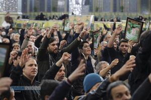 غم و اندوه زائران حضرت امام رضا (ع) در پی اعلام خبر شهادت رهبر معظم انقلاب