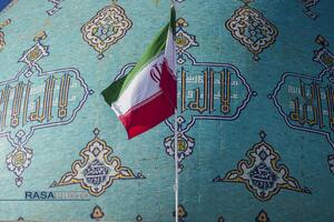 آئین تعویض پرچم مسجد مقدس جمکران در پی شهادت حضرت آیت‌الله‌العظمی خامنه‌ای (قدس‌سره)