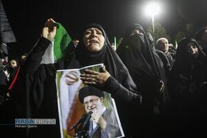 خروش انتقامی مردم قم در شب عزاداری شهادت امام خامنه‌ای (قدس‌سره)