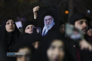 خروش انتقامی مردم قم در شب عزاداری شهادت امام خامنه‌ای (قدس‌سره)