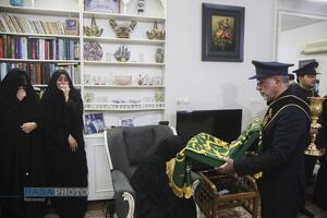 حضور خادمان حرم حضرت معصومه (س) در منزل سپهبد شهید عبدالرحیم موسوی