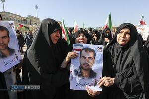 تشییع 13 شهید حملات اخیر دشمن در قم