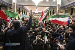 وداع با با پیکر شهید مجید دلیریان در حرم کریمه اهلبیت (س)