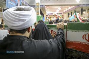 وداع با پیکر شهدای حمله دشمن به قم