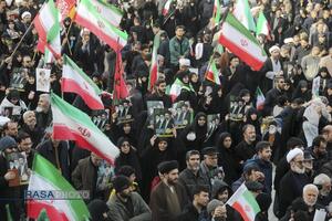 بیعت مردم قم با سومین رهبر معظم انقلاب اسلامی