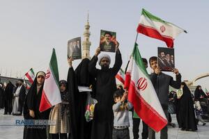 بیعت مردم قم با سومین رهبر معظم انقلاب اسلامی
