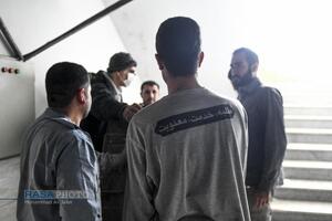 امداد رسانی طلاب حوزه علمیه تهران در اماکن آسیب دیده