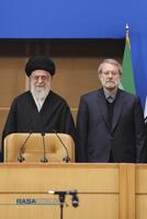 عکس‌هایی از شهید دکتر علی لاریجانی در کنار رهبر شهید انقلاب