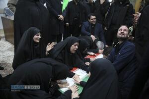 بزرگداشت شهید لاریجانی و وداع با پیکر مطهر شهید کیارش در حرم بانوی کرامت