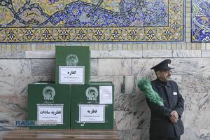 اقامه نماز عید سعید فطر در حرم مطهر رضوی