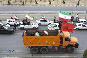 بیعت کامیون‌داران استان قم با رهبر معظم انقلاب