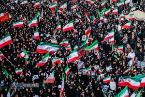 تشییع پیکر ۱۷ شهید تجاوز آمریکایی صهیونی به پردیسان