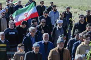 پرواز مادر شهید، به سوی فرزند شهیدش