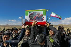 پرواز مادر شهید، به سوی فرزند شهیدش