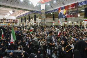 وداع با شهید سپهبد عبدالرحیم موسوی در حرم کریمه اهل بیت (س)