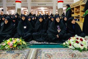 آئین آغاز دهه کرامت در قم