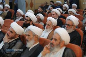 آیین رونمایی از مجموعه «منظومه فکری حضرت آیت الله مکارم شیرازی»