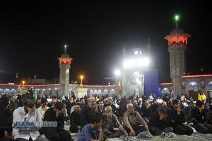 اجتماع هیئات مذهبی قم با شعار «مسلم دیگر تنها نخواهد ماند» در حرم مطهر