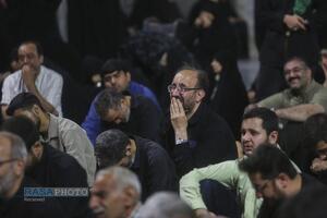 اجتماع هیئات مذهبی قم با شعار «مسلم دیگر تنها نخواهد ماند» در حرم مطهر