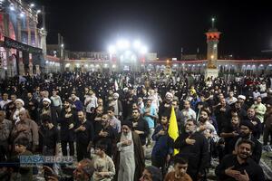 اجتماع هیئات مذهبی قم با شعار «مسلم دیگر تنها نخواهد ماند» در حرم مطهر