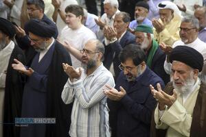اقامه نماز عید سعید قربان در حرم حضرت معصومه (س)