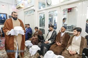 جشن عمامه‌گذاری طلاب در روز عید غدیر