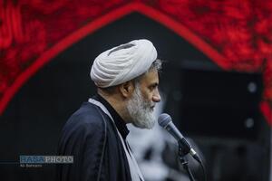 آئین سیاه پوشان عزای حسینی و رونمایی از اثر 