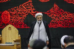 آئین سیاه پوشان عزای حسینی و رونمایی از اثر 