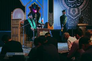 تجدید عهد عزاداران با صاحب عزا در شب نخست محرم