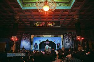 تجدید عهد عزاداران با صاحب عزا در شب نخست محرم