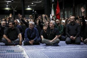 دومین شب مراسم عزاداری حضرت اباعبدالله الحسین (ع) از طرف رهبر انقلاب