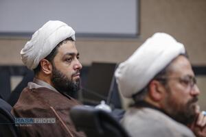 نشست دلالت‌ها و الزامات پیام رهبر معظم انقلاب از منظر مطالعات اسلامی