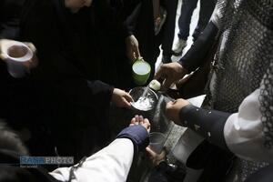 عزاداری شب تاسوعای حسینی در حرم کریمه اهلبیت (س)