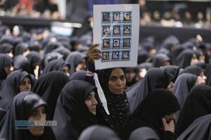 مراسم عزاداری شب تاسوعا در جوار محل شهادت رهبر شهید انقلاب اسلامی