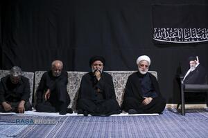 مراسم عزاداری شب عاشورای حسینی در جوار محل شهادت قائد شهید