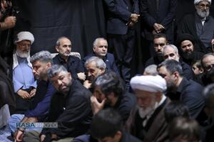 مراسم عزاداری شب عاشورای حسینی در جوار محل شهادت قائد شهید
