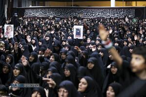 مراسم عزاداری شب عاشورای حسینی در جوار محل شهادت قائد شهید