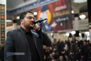 نماز جماعت و عزاداری ظهر عاشورای حسینی در قم