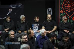 مراسم عزاداری شام غریبان حسینی در جوار محل شهادت قائد شهید