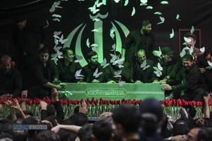 مراسم وداع با پیکر امام شهید انقلاب اسلامی در جوار حسینیه امام خمینی (ره)