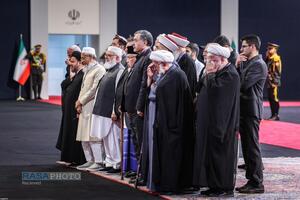 مراسم ادای احترام به پیکر مطهر رهبر شهید انقلاب اسلامی