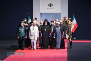 مراسم ادای احترام به پیکر مطهر رهبر شهید انقلاب اسلامی