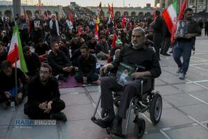 اقامه نماز بر پیکر رهبر شهید انقلاب