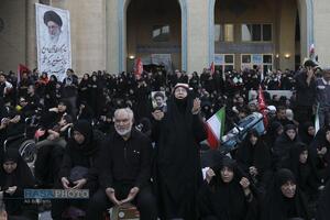 اقامه نماز بر پیکر رهبر شهید انقلاب