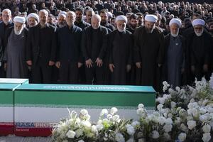 اقامه نماز بر پیکر مطهر رهبر شهید انقلاب اسلامی