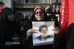 تشییع تاریخی رهبر شهید انقلاب در تهران